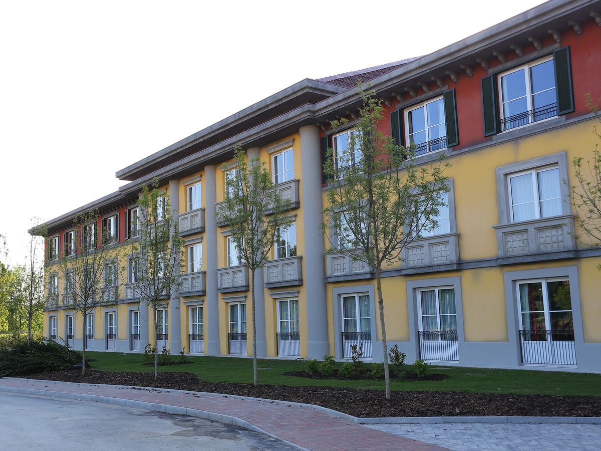 Gardaland Adventure Hotel Castelnuovo del Garda Exterior foto