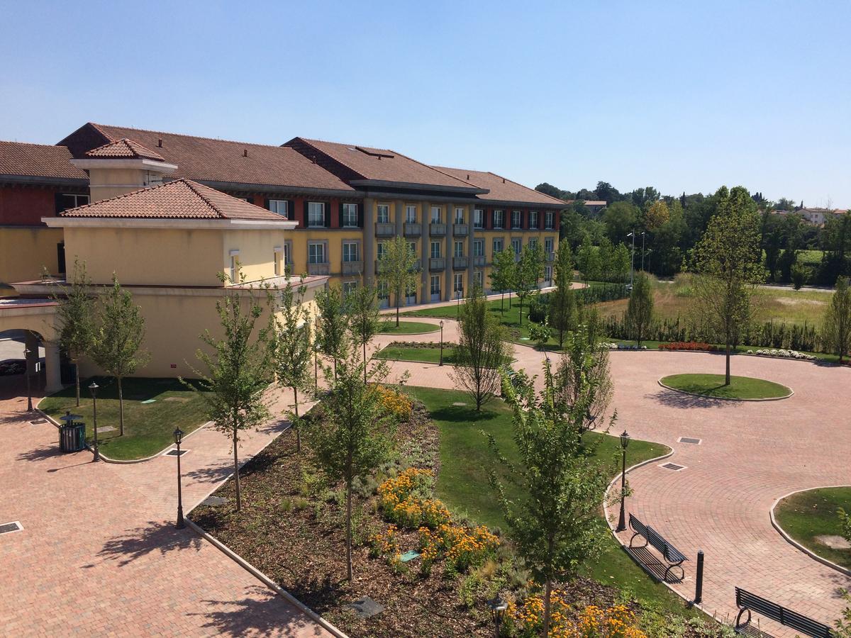 Gardaland Adventure Hotel Castelnuovo del Garda Exterior foto