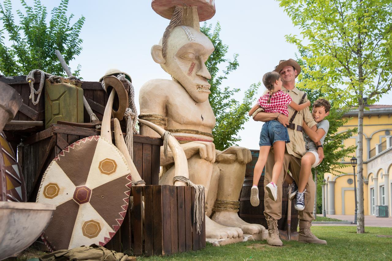 Gardaland Adventure Hotel Castelnuovo del Garda Exterior foto
